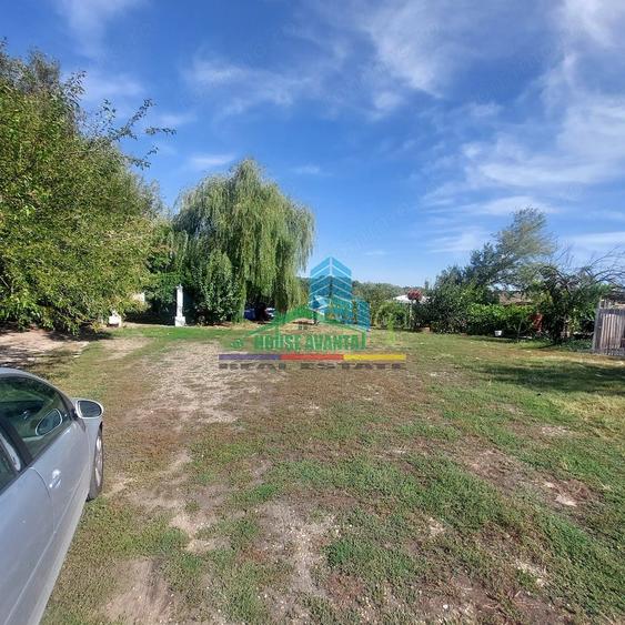 Spațiu comercial, de 800 mp, în Est