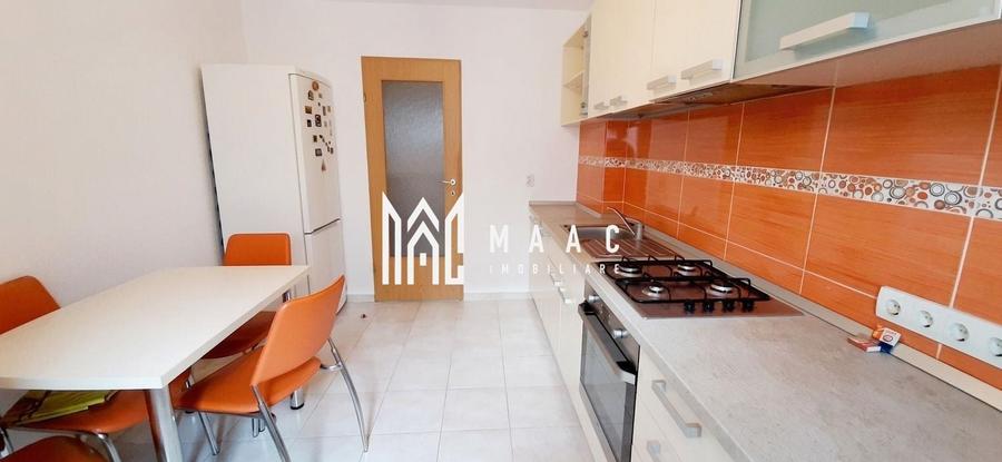 Apartament cu 3 camere, mobilat în Central