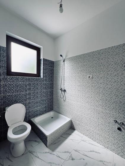 Duplex cu 5 camere cu Teren 400 Mp în Chișoda