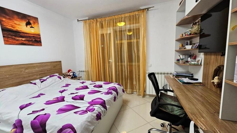Apartament cu 3 camere decomandat în Ghencea