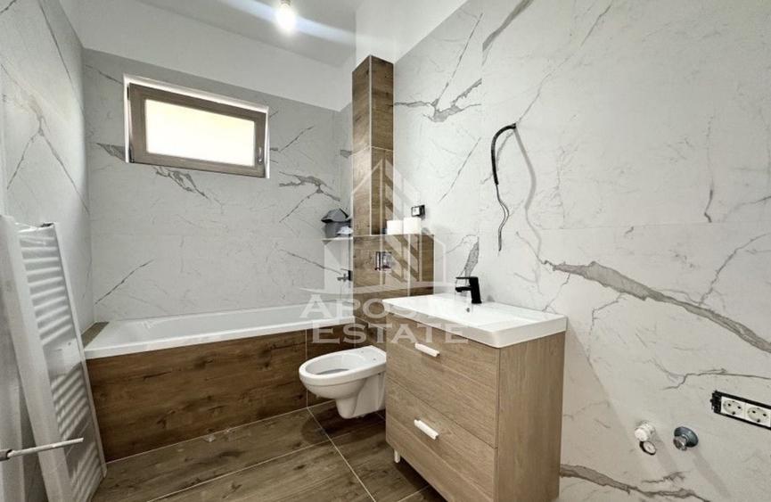 Apartament cu 3 camere decomandat în Remetea Mare