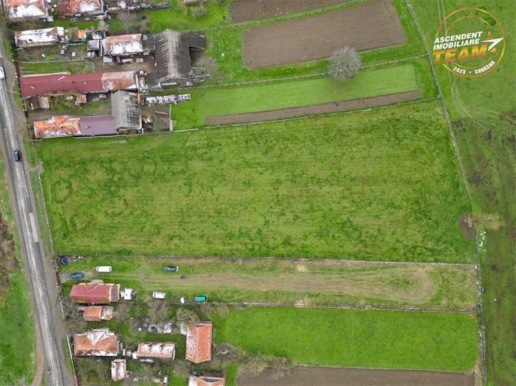 Teren Construcții intravilan de 8000 mp, în Sânzieni