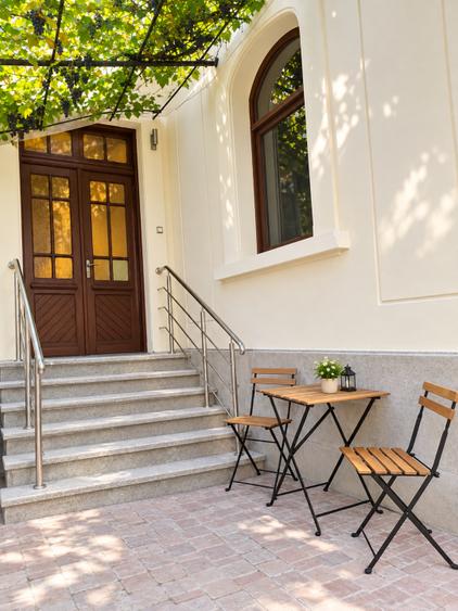 Apartament cu 2 camere semidecomandat în Aviatorilor