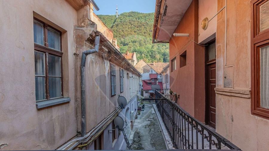 Apartament cu 2 camere, mobilat în Centrul Istoric