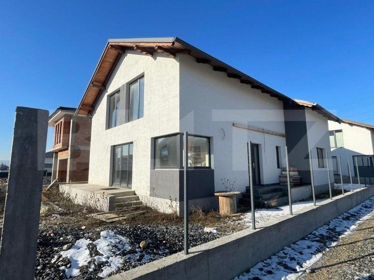 Casă individuală cu 4 camere cu Teren 490 Mp în Cetății
