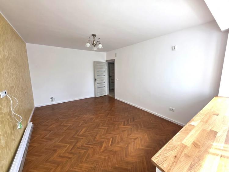 Apartament cu 2 camere decomandat, mobilat în Viilor