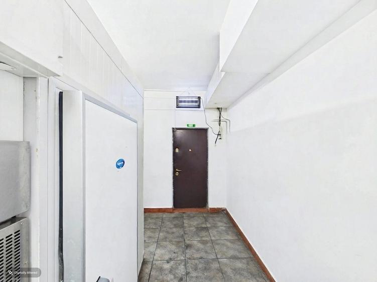 Spațiu comercial, de 102 mp, în Iosia