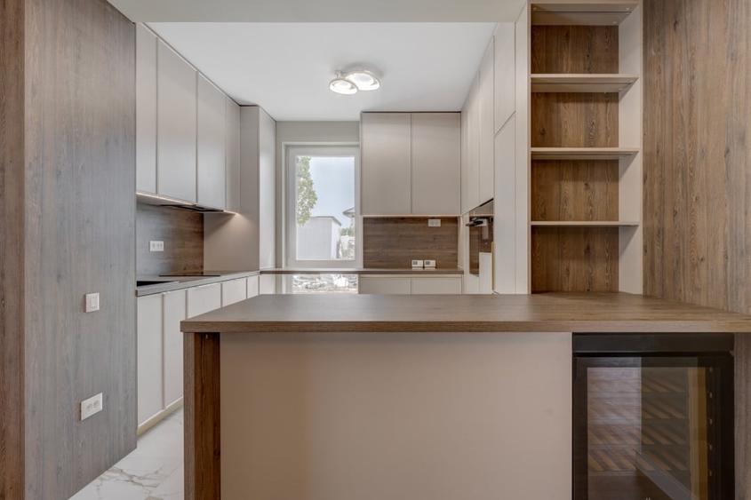 Duplex cu 5 camere cu Teren 300 Mp în Mogoșoaia