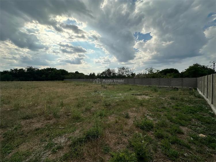 Spațiu comercial, de 8,500 mp, în Central