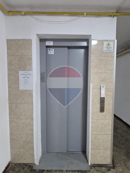 Apartament cu 2 camere semidecomandat în Crângași