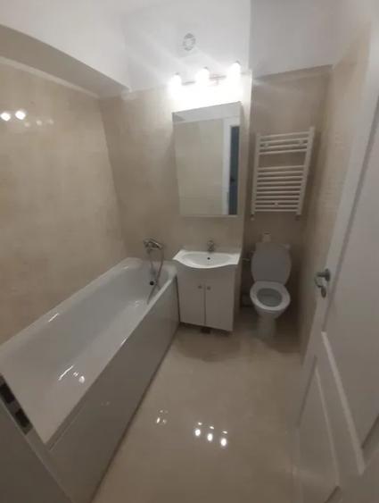 Apartament cu 2 camere semidecomandat în Cug