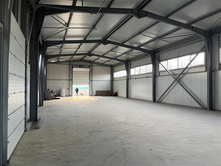 Spațiu industrial, de 480 mp, în Central