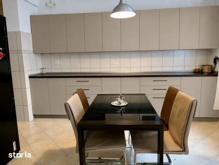 Apartament cu 3 camere decomandat în Aviatorilor