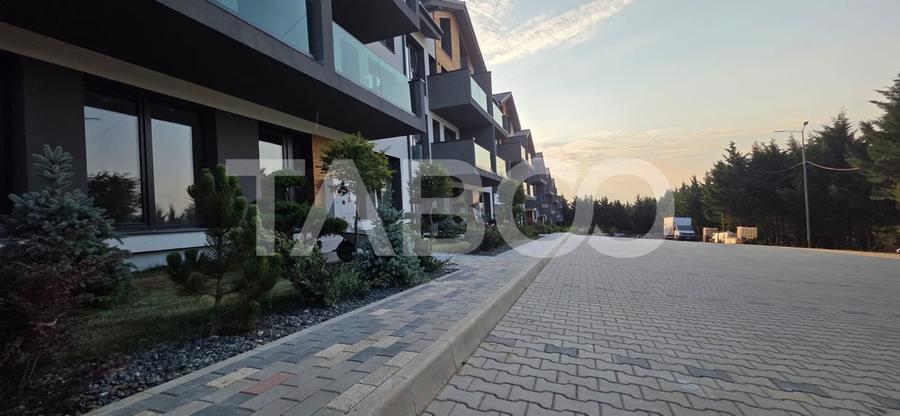 Apartament cu 3 camere decomandat în Industrial Vest
