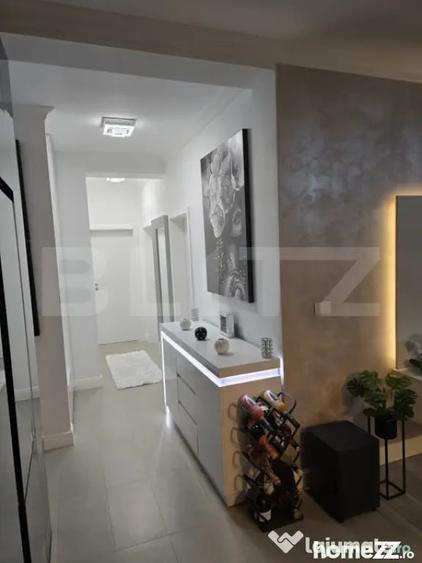 Apartament cu 3 camere decomandat în Dumbrăvița