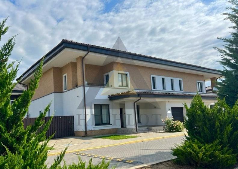 Duplex cu 7 camere cu Piscina în Pipera