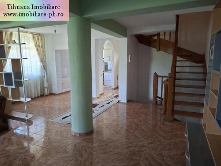 Casă individuală cu 4 camere cu Canalizare în Periferie