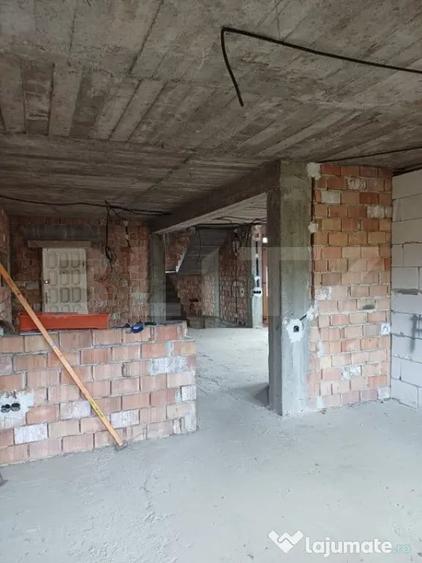Casă cu 1 camere cu Teren 1800 Mp în Câmpia Turzii
