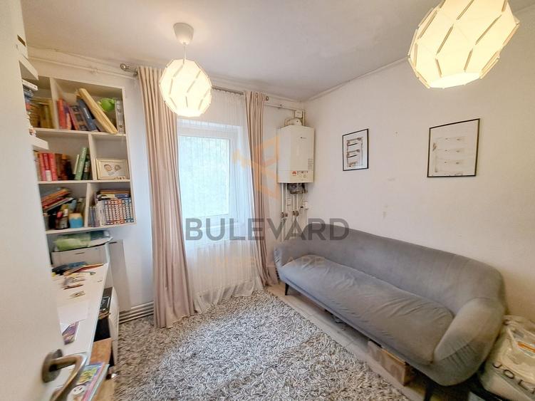 Apartament cu 4 camere decomandat, mobilat în Zorilor