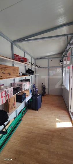 Spațiu comercial, de 30 mp, în Micro 8