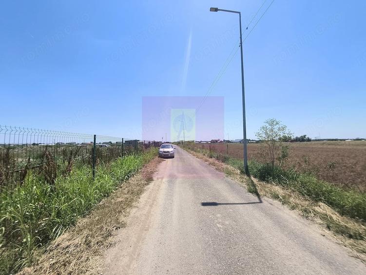 Teren de 582 mp, în Copăceni