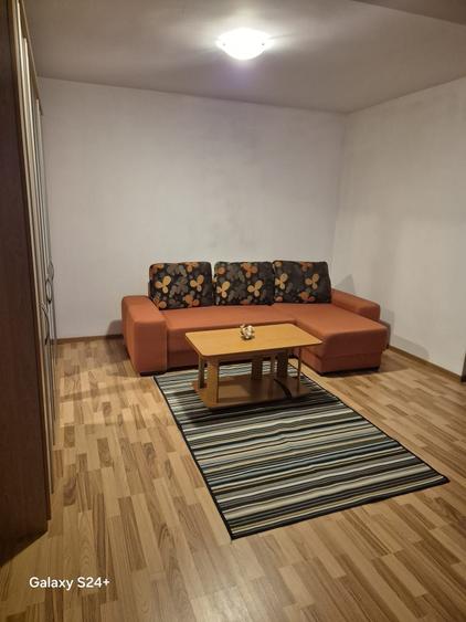 Apartament cu 2 camere semidecomandat în Florești