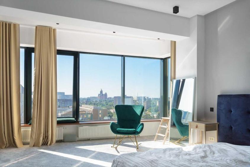 Apartament cu 3 camere decomandat în Victoriei