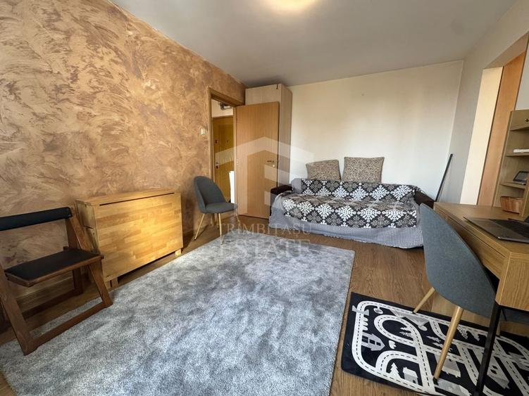 Apartament cu 2 camere semidecomandat în Progresul