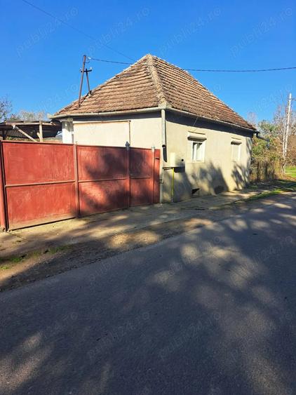 Casă cu Teren 200 Mp în Laslău Mare