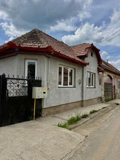Casă cu 4 camere în Gănești
