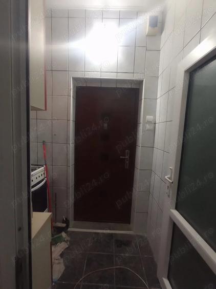 Garsonieră decomandată în Micro 40