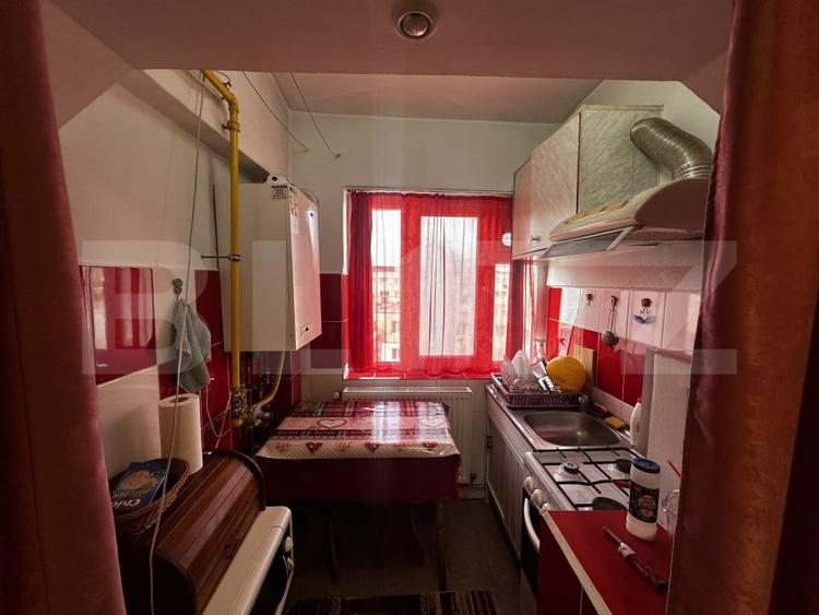 Garsonieră decomandată, mobilată în Lotrului