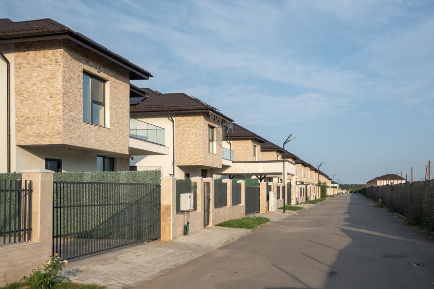 Casă individuală cu 5 camere cu Canalizare în Corbeanca
