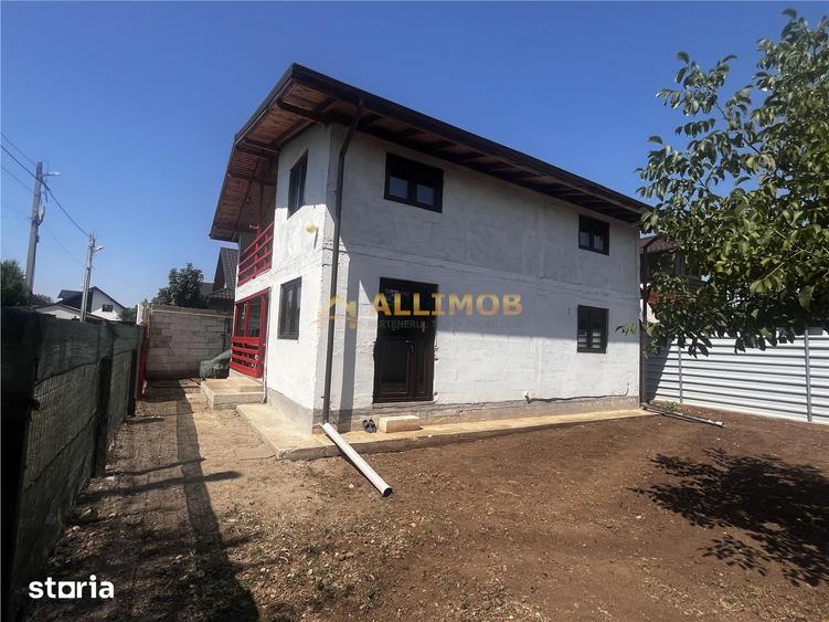 Casă cu 4 camere cu Teren 300 Mp în Târgșoru Vechi