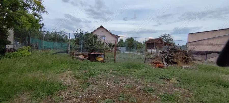 Teren intravilan de vanzare in Episcopia Bihor Oradea - 1