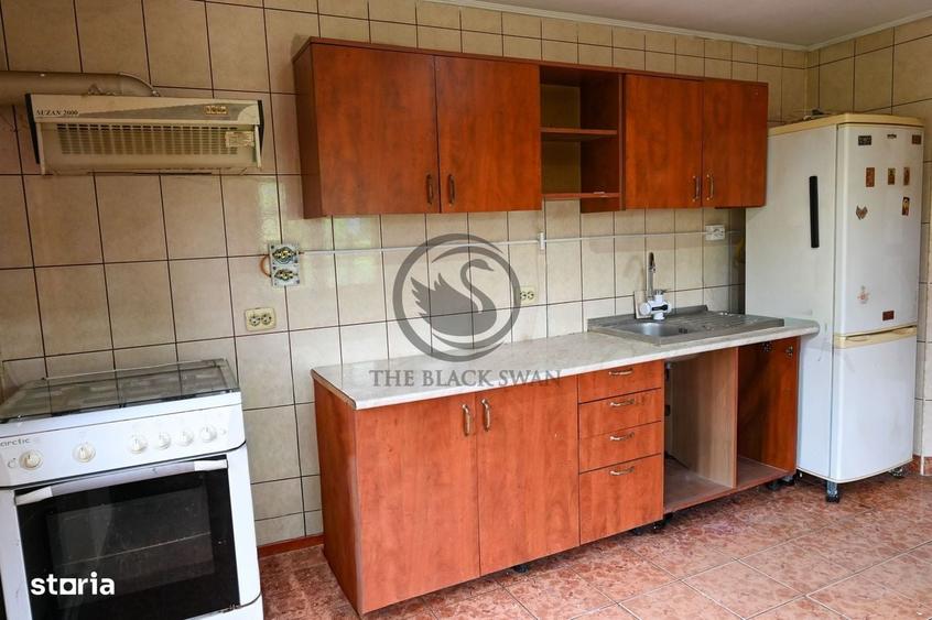 Casă cu 3 camere decomandat în Strejnicu