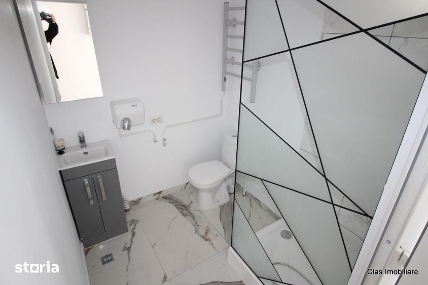 Spațiu comercial, de 407 mp, în Central