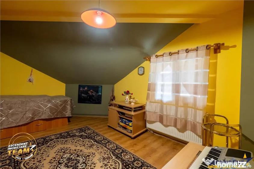Casă cu 5 camere cu Teren 1336 Mp în Central
