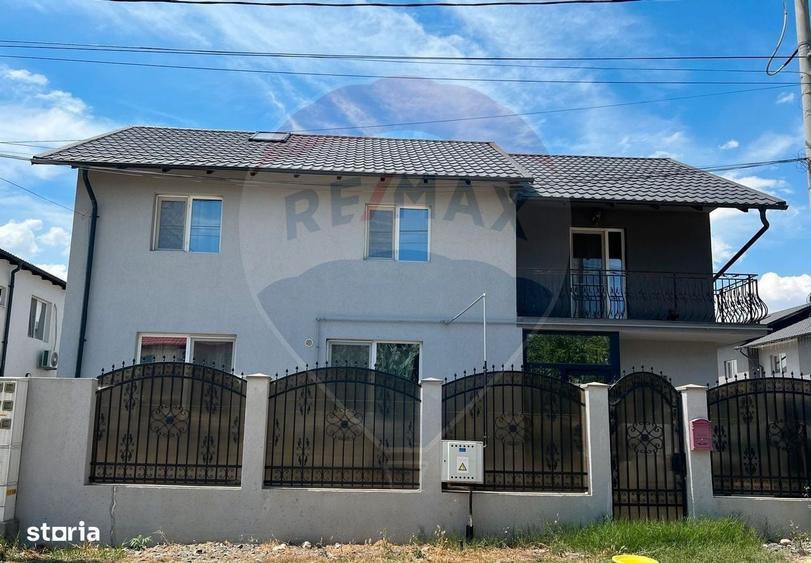 Casă cu 4 camere în Nord
