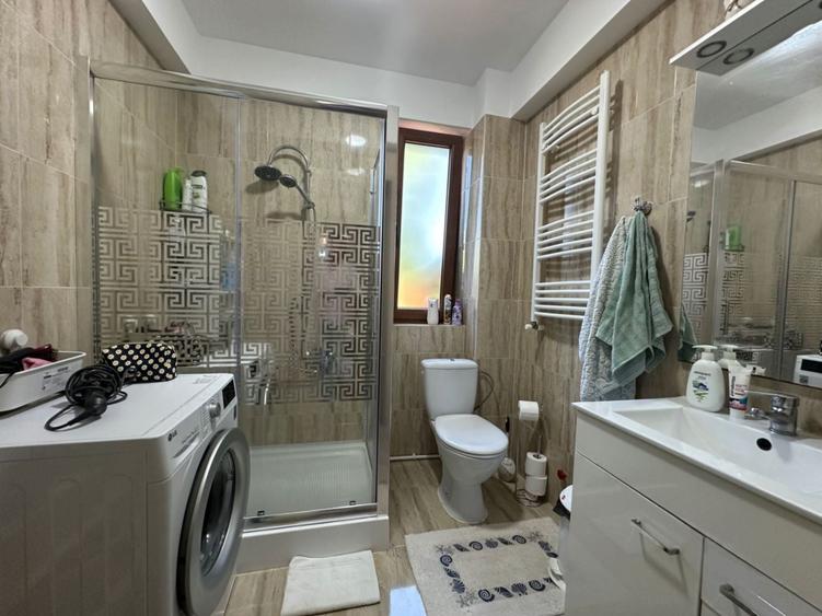 Casă individuală cu 5 camere cu Canalizare în Corbeanca