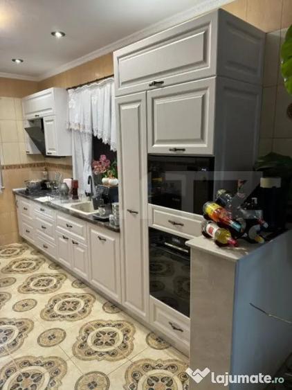 Casă cu 6 camere cu Teren 800 Mp în Vetiș