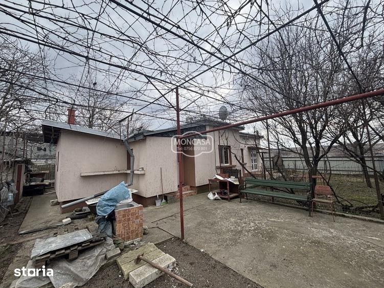 Casă cu 4 camere cu Teren 764 Mp în Central