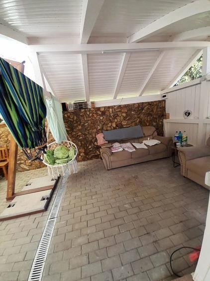 Casă cu 4 camere cu Teren 950 Mp în Central