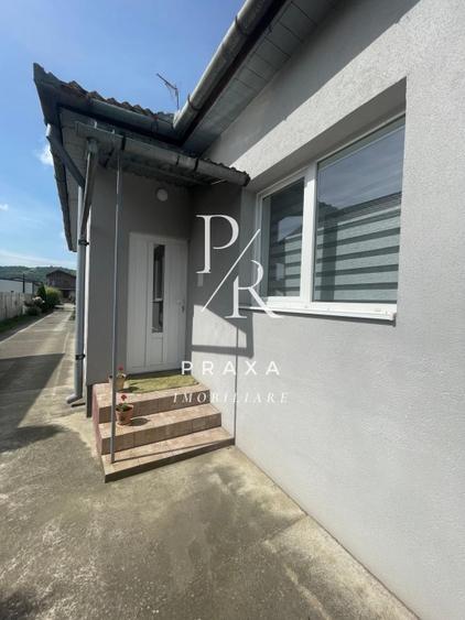 Spațiu comercial, de 60 mp, în Florești