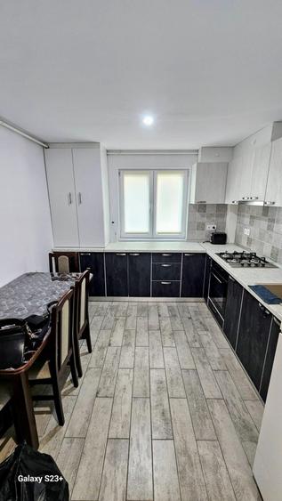 Casă cu 2 camere în Romanești