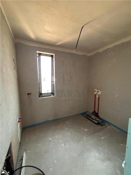 Duplex cu 4 camere cu Canalizare în Moșnița Nouă