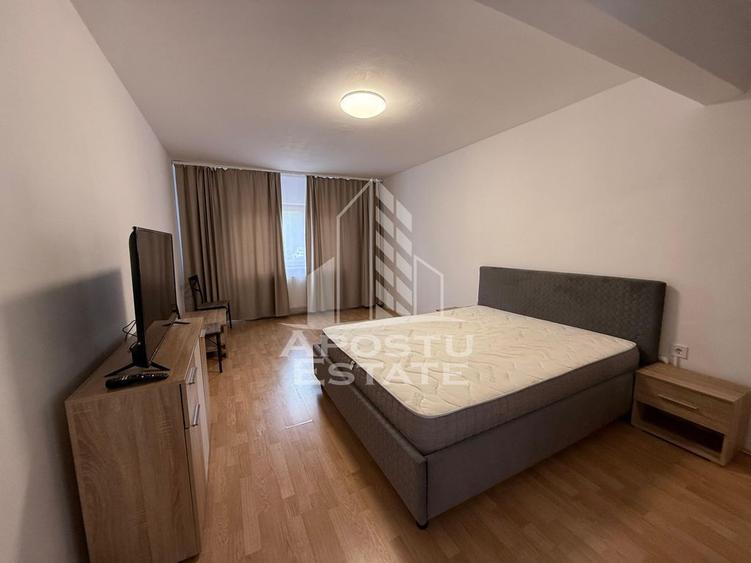 Garsonieră decomandată în Steaua