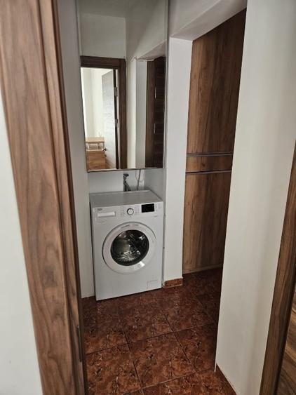Apartament cu 2 camere decomandat în Crângași