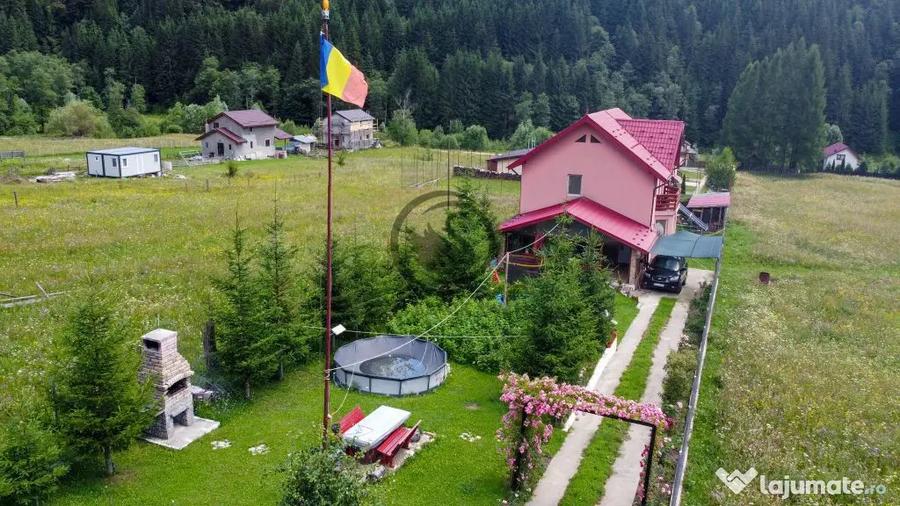 Casă cu 3 camere cu Canalizare în Cheia