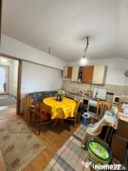 Casă cu 3 camere cu Teren 400 Mp în Valea Roșie